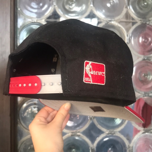 Official Chicago Bulls Flat Brim Hat - Picture 2 of 2
